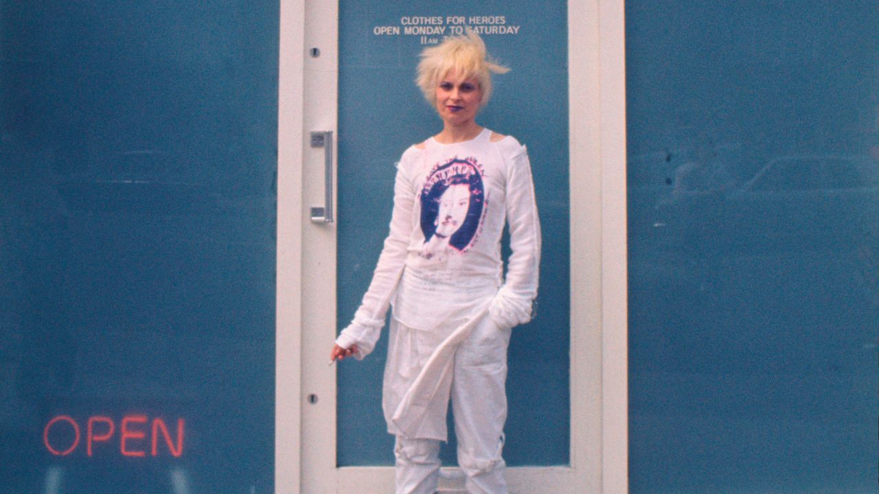 How Vivienne Westwood Dressed The Sex Pistols And Shaped Punk Cnn 8941