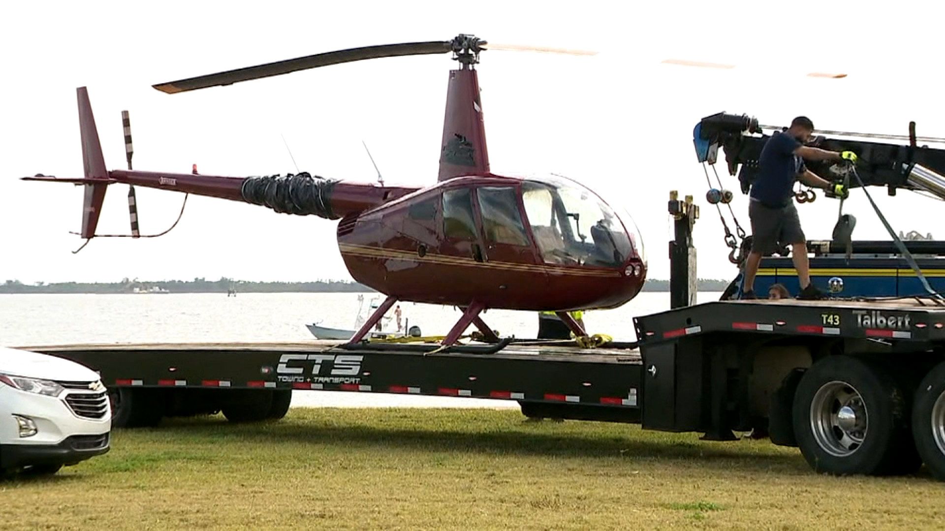 Tampa Bay Bucs QB Blaine Gabbert helps rescue 4 in helicopter crash, police  say