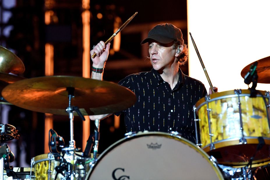 <a href="https://www.cnn.com/2023/01/01/entertainment/jeremiah-green-obit-trnd/index.html" target="_blank">Jeremiah Green,</a> drummer and founding member of rock band Modest Mouse, died December 31, according to statements from his mother and bandmates. Last week the band's frontman Isaac Brock announced Green had been recently diagnosed with cancer. He was 45. 