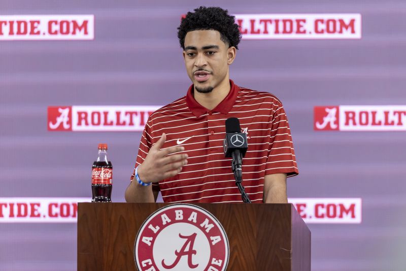 Alabama’s Star Quarterback Bryce Young Announces Intention To Enter ...