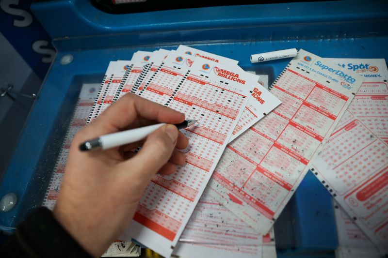 Mega Millions draws numbers for nearly 1 billion jackpot Friday CNN