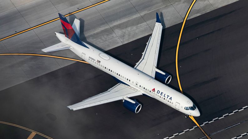 <strong>5. Delta Air Lines:</strong> Delta was awarded the Cirium Platinum Award for global operational excellence for the second year in a row. 