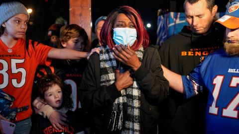 Fans hold a candlelight prayer service for Hamlin at the UC Medical Center in Cincinnati, Ohio.