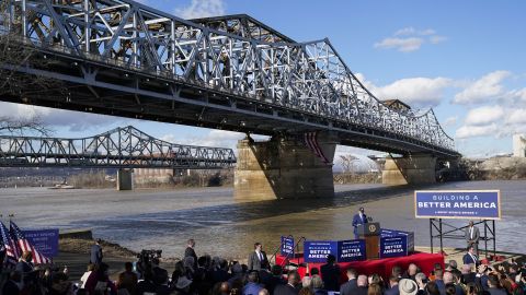 joe biden brent spence bridge RESTRICTED 010423