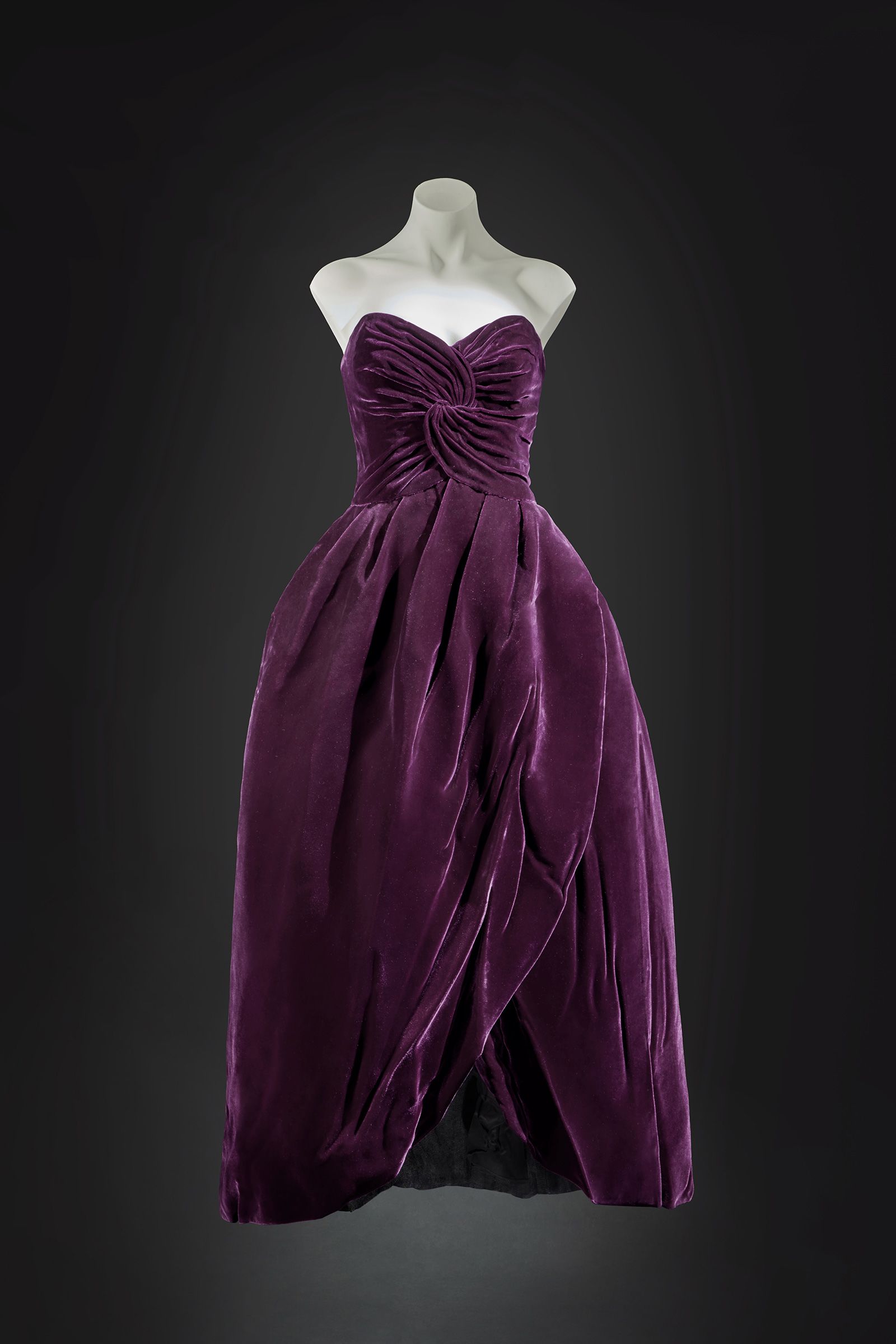 Vintage Style Princess Velvet Night Gown Dress