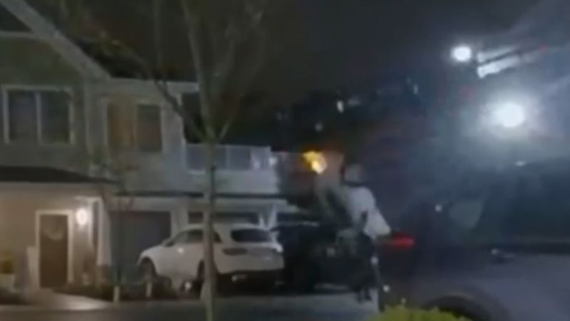Video: Driver of suspected stolen car crashes into house in New Jersey | CNN