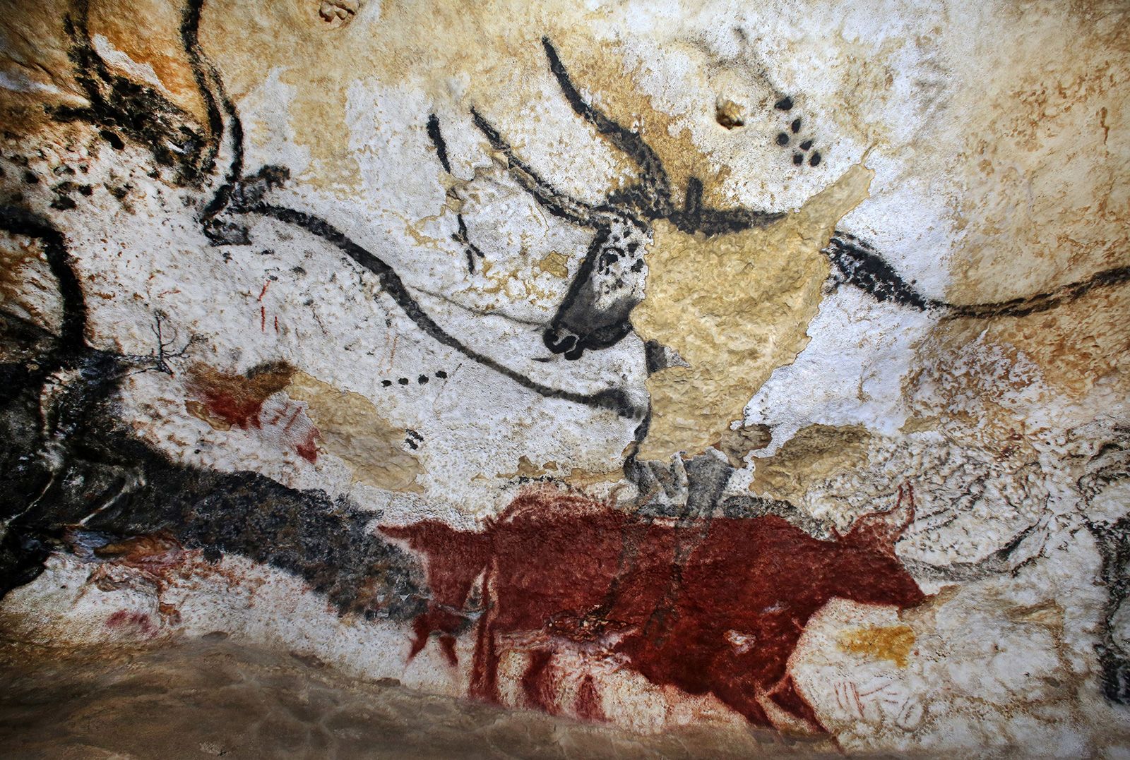 cave paintings hunting