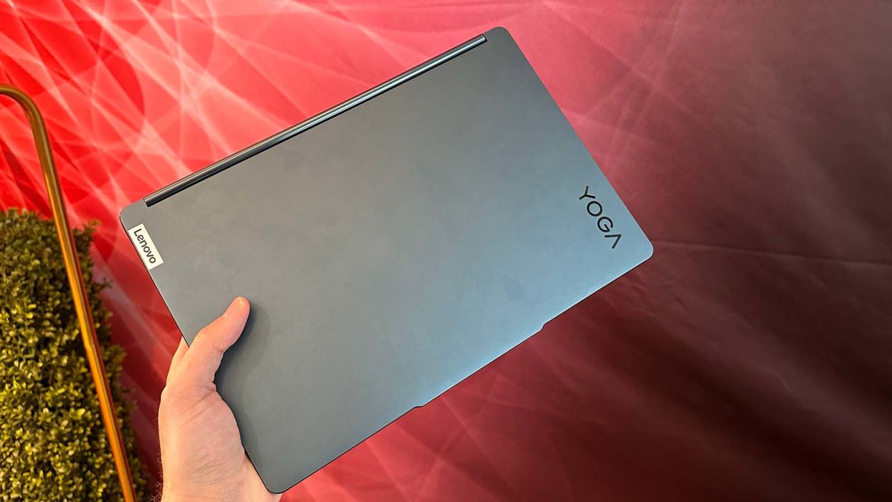 Lenovo YogaBook 9i 1