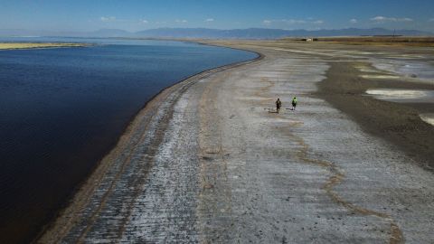 230105173139-02-great-salt-lake-sept-2022.jpg?c=16x9&q=h_270,w_480,c_fill