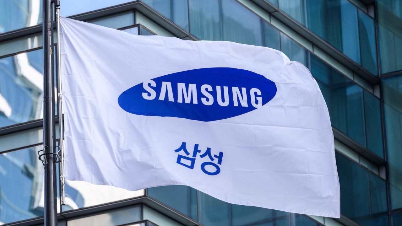 A Samsung flag is seen hoisted outside the company's Seocho building in Seoul on January 27, 2022. 