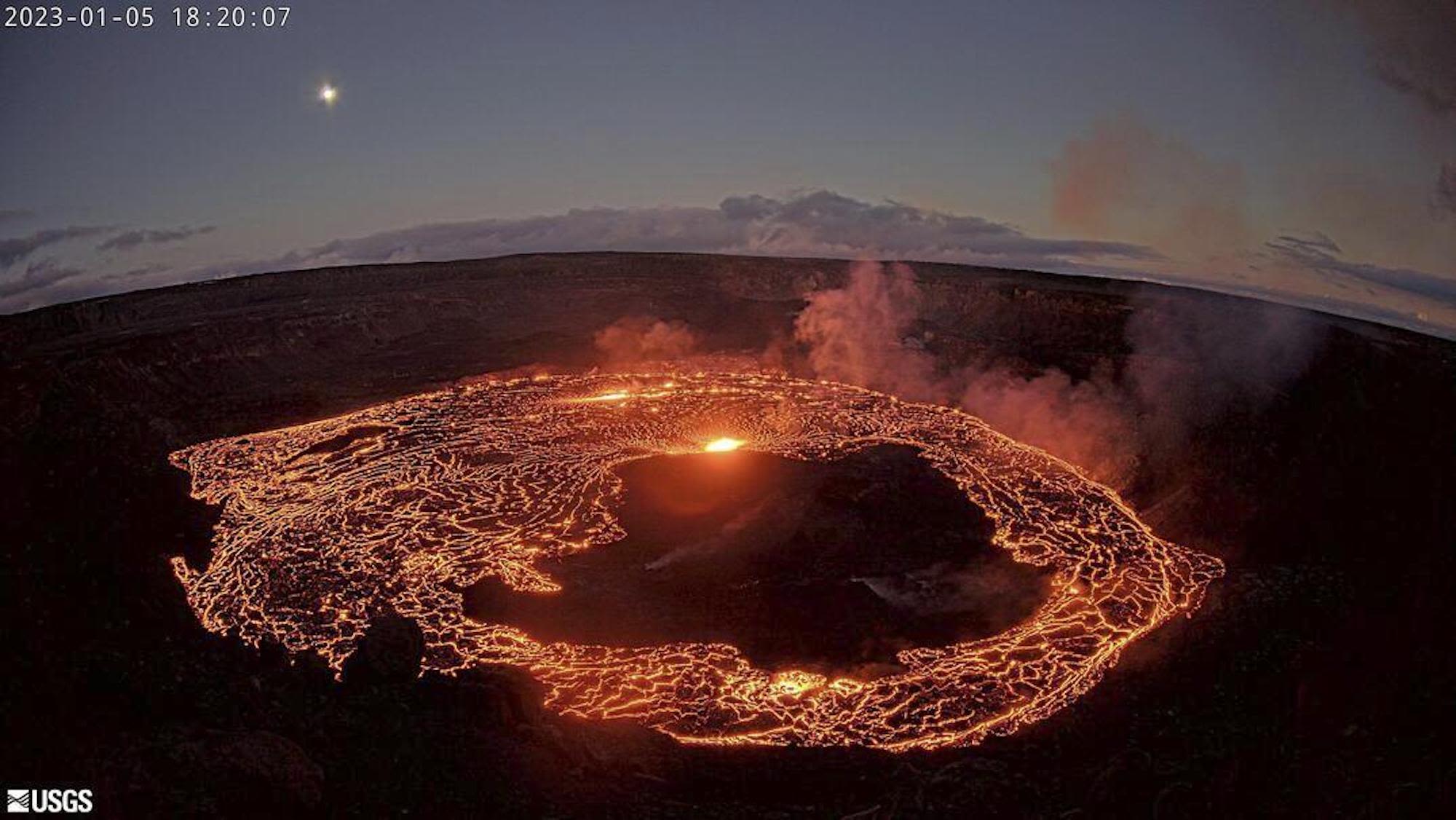 Two trails closed as unrest near Kīlauea summit continues - Hawaiʻi  Volcanoes National Park (U.S. National Park Service)