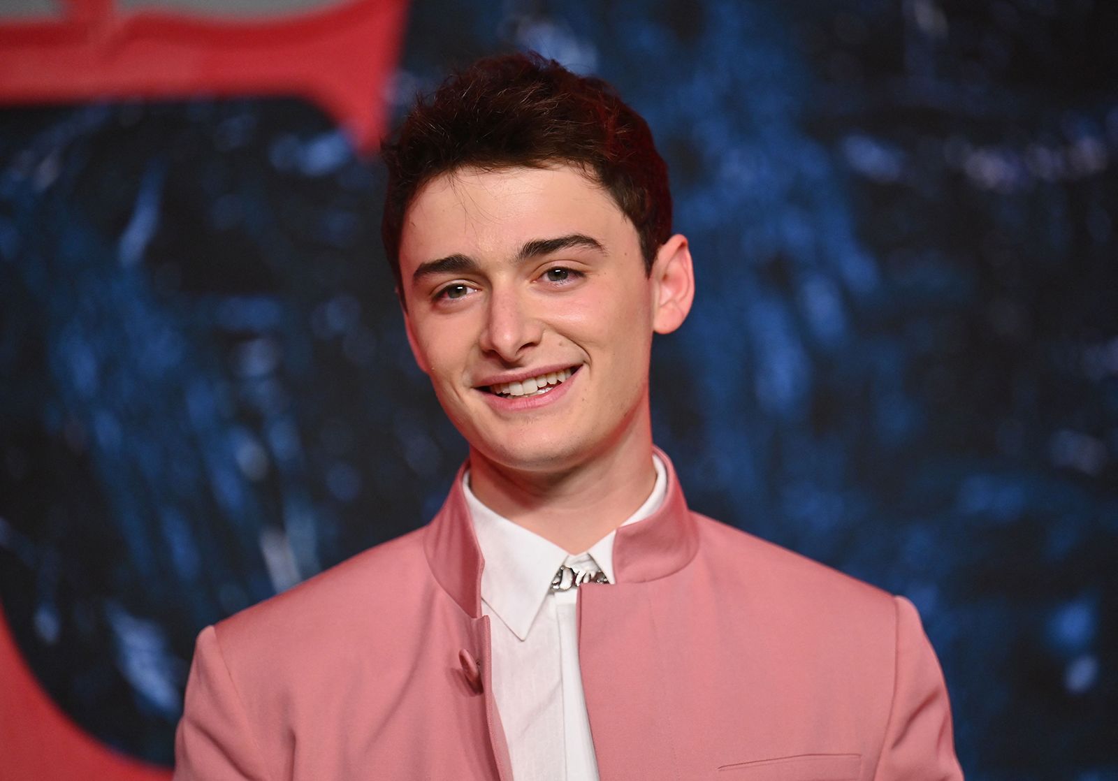 Stranger Things Star Noah Schnapp: 100% Clear Will's Gay, Loves Mike