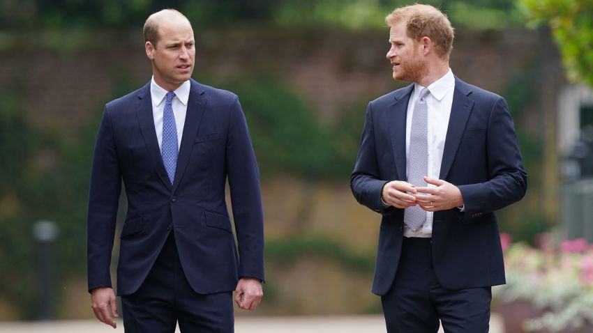 LONDON, ENGLAND - JULY 01: Prince William, Duke of Cambridge (left) and Prince Harry, Duke of Sussex arrive for the unveiling of a statue they commissioned of their mother Diana, Princess of Wales, in the Sunken Garden at Kensington Palace, on what would have been her 60th birthday on July 1, 2021 in London, England. Today would have been the 60th birthday of Princess Diana, who died in 1997. At a ceremony here today, her sons Prince William and Prince Harry, the Duke of Cambridge and the Duke of Sussex respectively, will unveil a statue in her memory. (Photo by Yui Mok - WPA Pool/Getty Images)