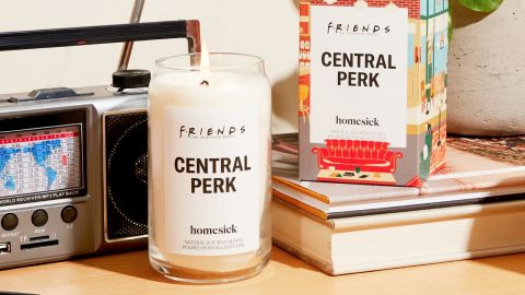 Central Perk Homesick Candle CNNU