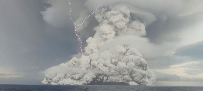 https://media.cnn.com/api/v1/images/stellar/prod/230106153835-01-lightning-report-tonga-volcano-buffalo-climate.jpg