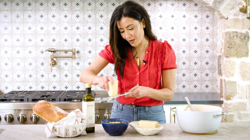Video: Easy Mediterranean chickpea soup recipe by NYT bestseller Suzy Karadsheh   | CNN