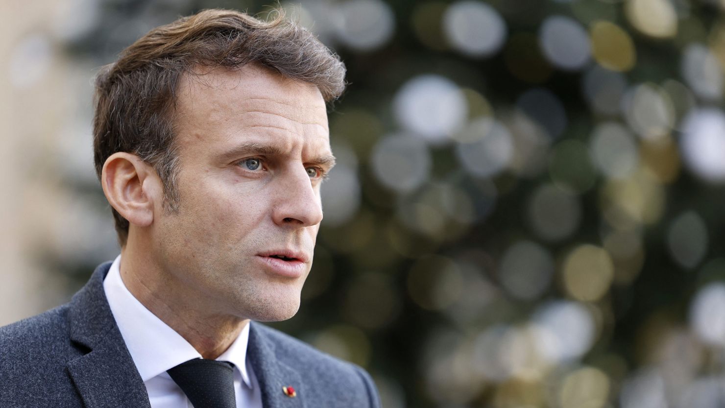 France's President Emmanuel Macron plans to raise the official retirement age from 62 to 64.