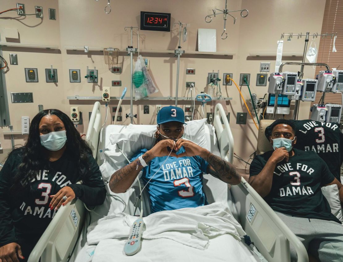 Damar Hamlin shares a photo from the hospital to his Twitter on Sunday, January 8. 