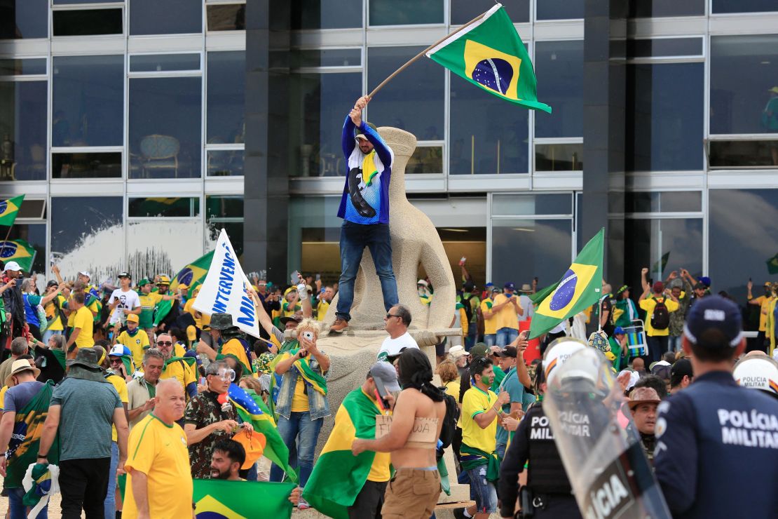 Bolsonaro supporters invade Planalto Presidential Palace while clashing with security forces in Brasilia on January 8.