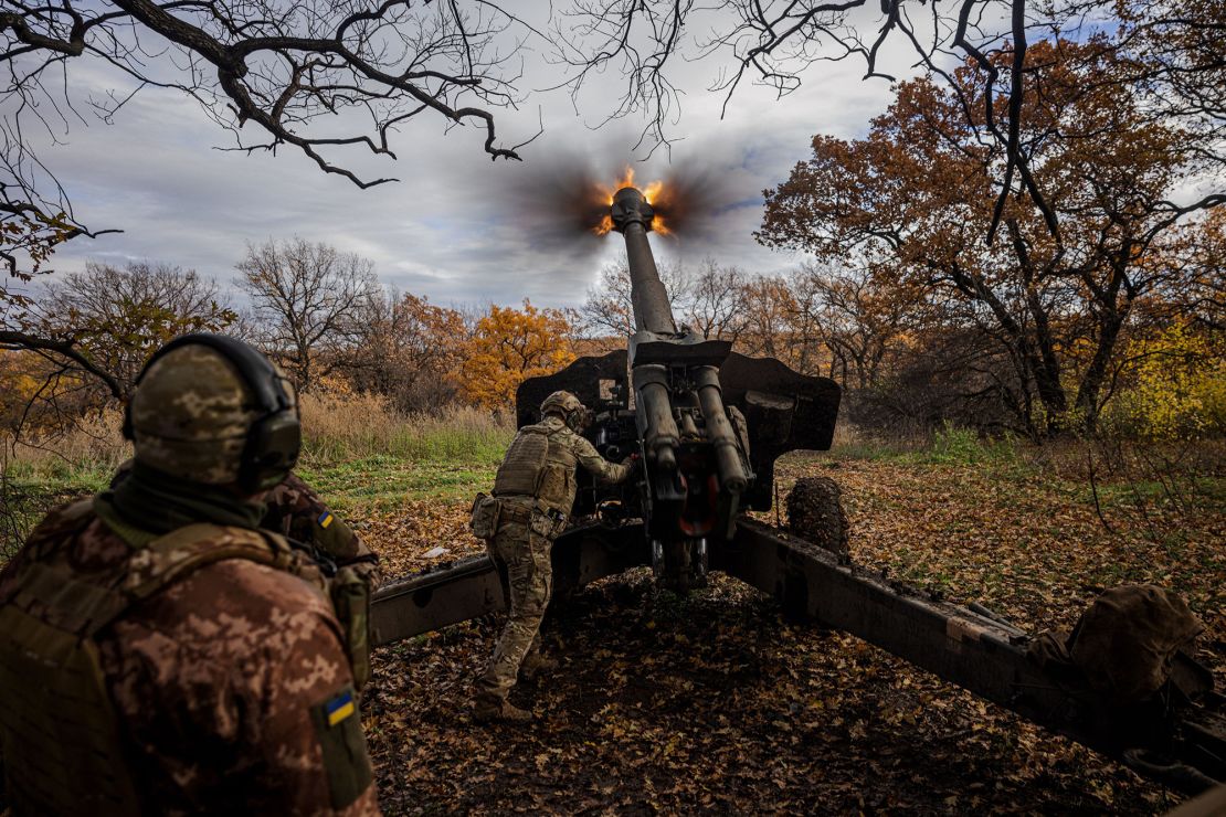 Ukrainian artillerymen fire at a position on the front line near the town of Bakhmut, in eastern Ukraine's Donetsk region, on October 31, 2022