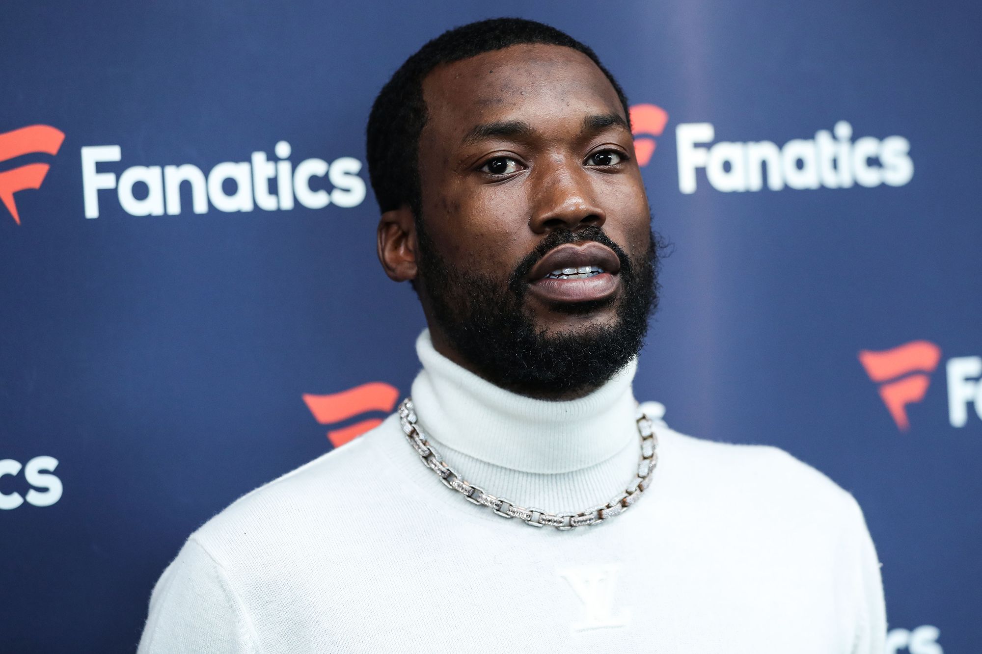 Meek Mill overwhelmed by love in Ghana, promises to buy a house - 3News -  First In News