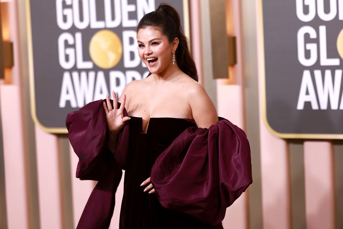 Selena Gomez was one of several stars to wear Valentino. She completed the look with jewelry by De Beers.