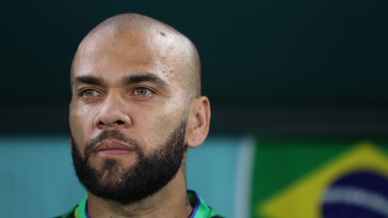 El futbolista brasileño Dani Alves encarcelado por agresión sexual