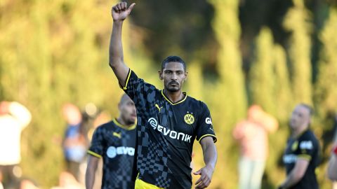 Sébastien Haller gestures during the friendly match between Borussia Dortmund and Fortuna Düsseldorf on January 10.