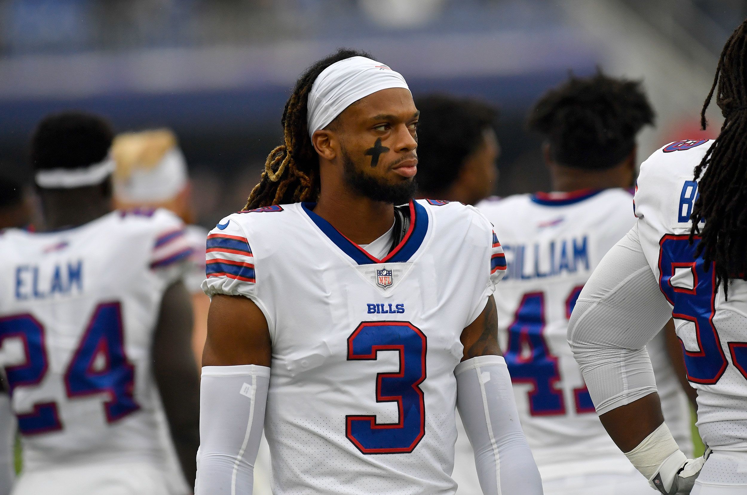 Bills' Damar Hamlin returns in first regular season game since cardiac  arrest