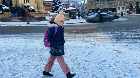 A girl walks on the snow in Nagorno-Karabakh's Stepanakert, where interruptions to gas supplies have forced households to limit heating in homes. (Photo courtesty of Siranush Sargsyan) 