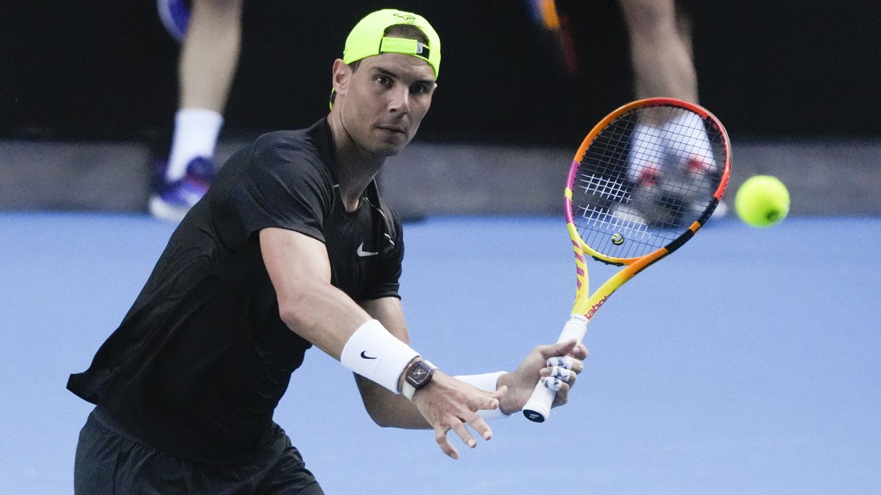 nødvendighed støn vedholdende Australian Open draw: Rafael Nadal begins title defense with tough test in  opening round | CNN