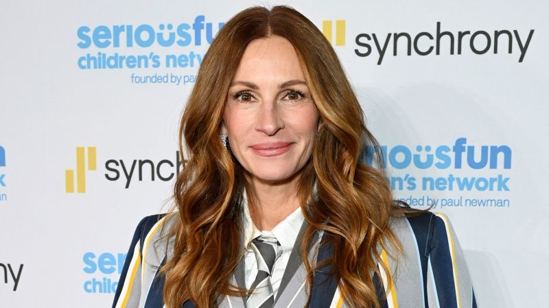 Julia Roberts has discovered she's not actually a Roberts | CNN