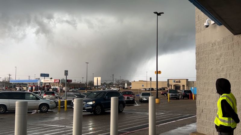 Alabama coroner says there are 5 deaths in his county after severe storms and more than 2 dozen tornadoes hit Southeast | CNN