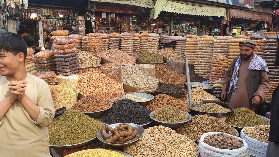 <strong>Market hour: </strong>The dried fruit market is one of the places to see in Old Kabul.