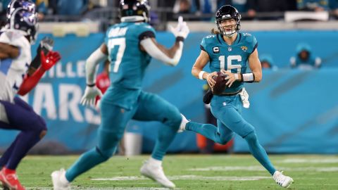 Jags quarterback Trevor Lawrenve is making his postseason debut.