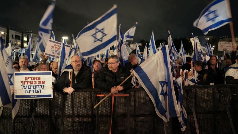 More than 80,000 people turn out for Tel Aviv protest against Netanyahu government | CNN