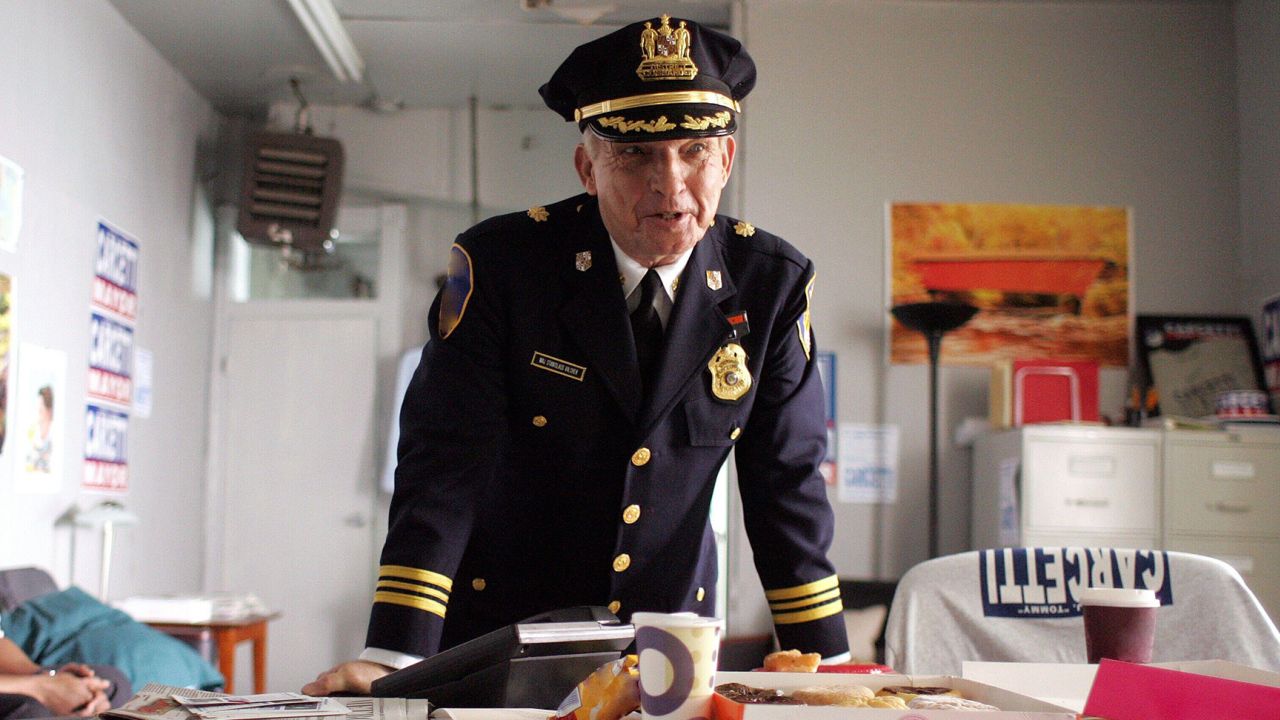 Al Brown was best known as Baltimore police chief Stan Valchek in "The Wire" 