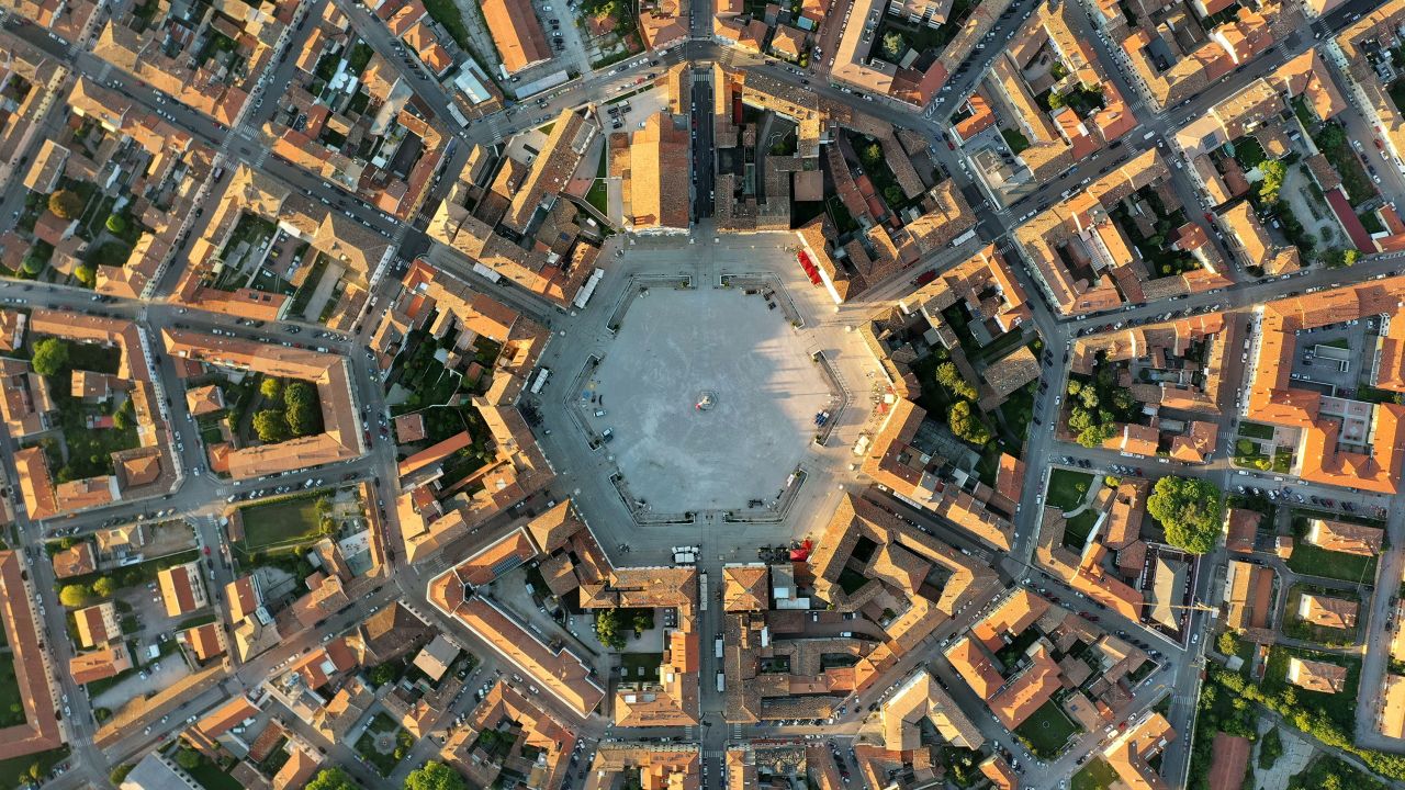 The city of Palmanova is shaped like a nine-pointed star.