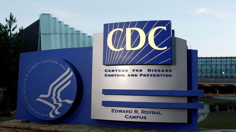 Pirmiausia per CNN: CDC nustos stebėti Covid-19 bendruomenės lygius