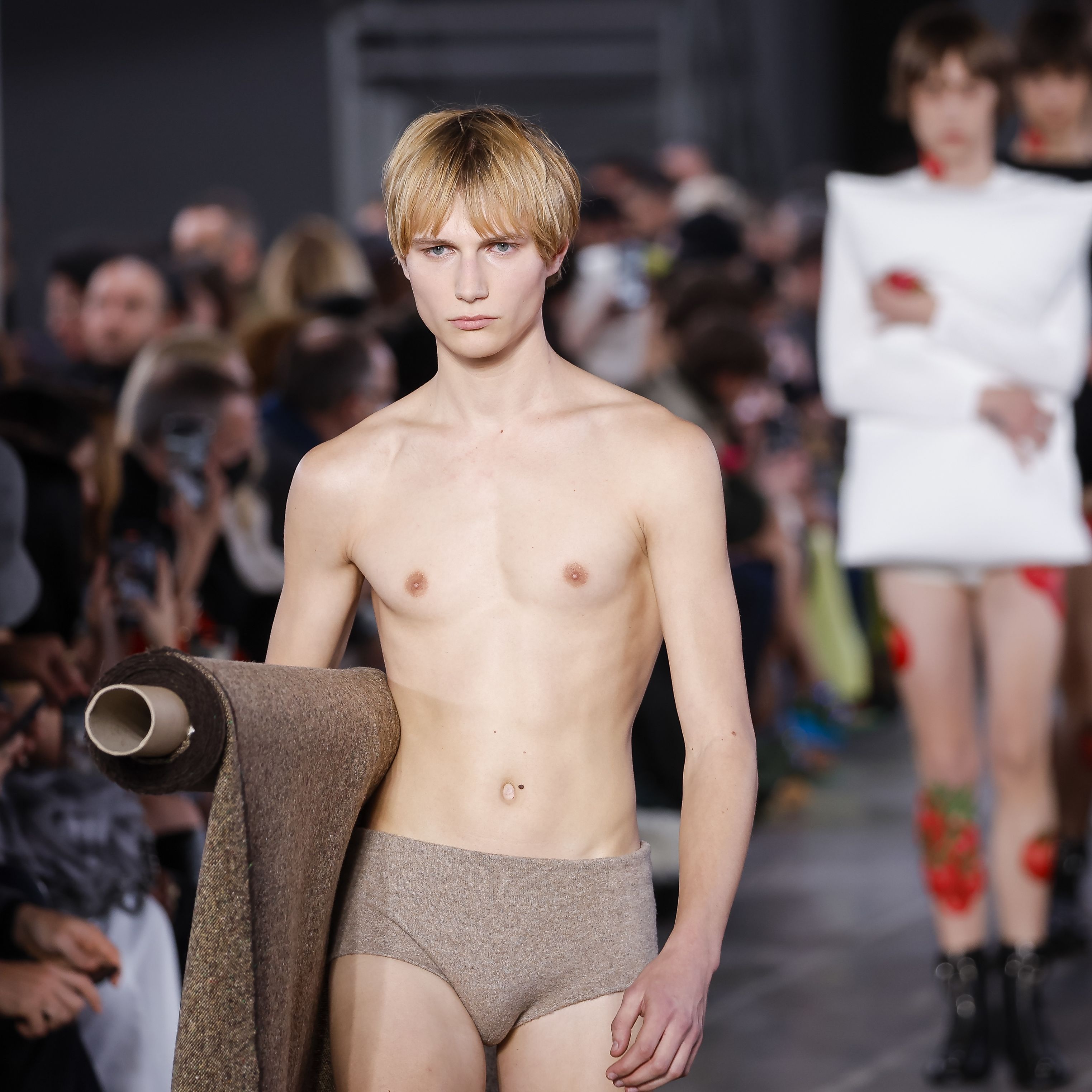 Forced Seduction Videos - Men's Fashion Week in Milan: Simplicity, bare torsos and fine tailoring |  CNN