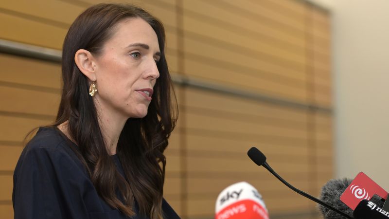 Jacinda Ardern: New Zealand PM to step down before next election
