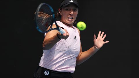 MELBOURNE, AUSTRALIA - JANUARY 16: Jessica Pegula of the United States plays a forehand in their round one singles match against Jaqueline Cristian of Romania during day one of the 2023 Australian Open at Melbourne Park on January 16, 2023 in Melbourne, Australia. (Photo by Cameron Spencer/Getty Images)