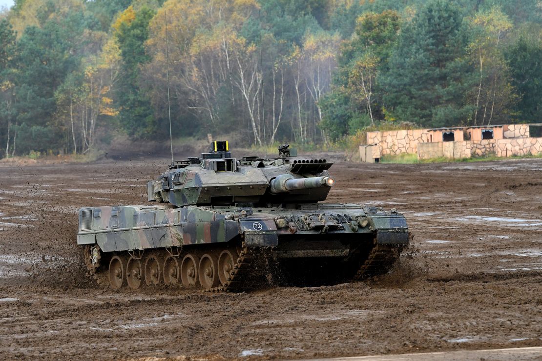 A Leopard 2 A7 main battle tank is seen at a military training area in Munster, northern Germany (file photo).