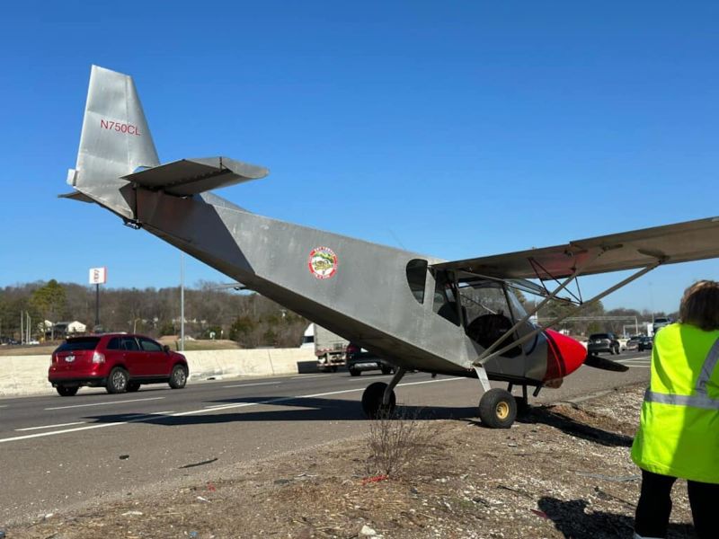 Plane makes emergency landing on interstate in Knoxville