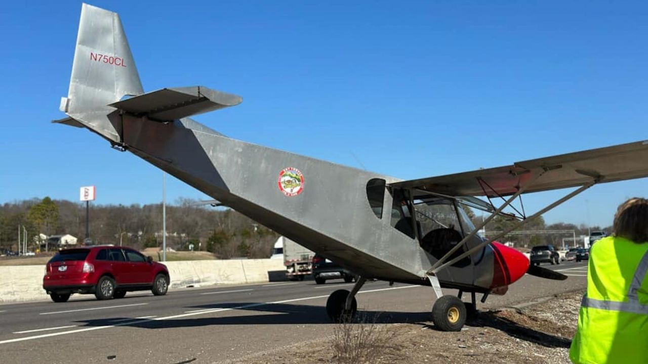 Plane makes emergency landing on interstate in Knoxville, Tennessee CNN
