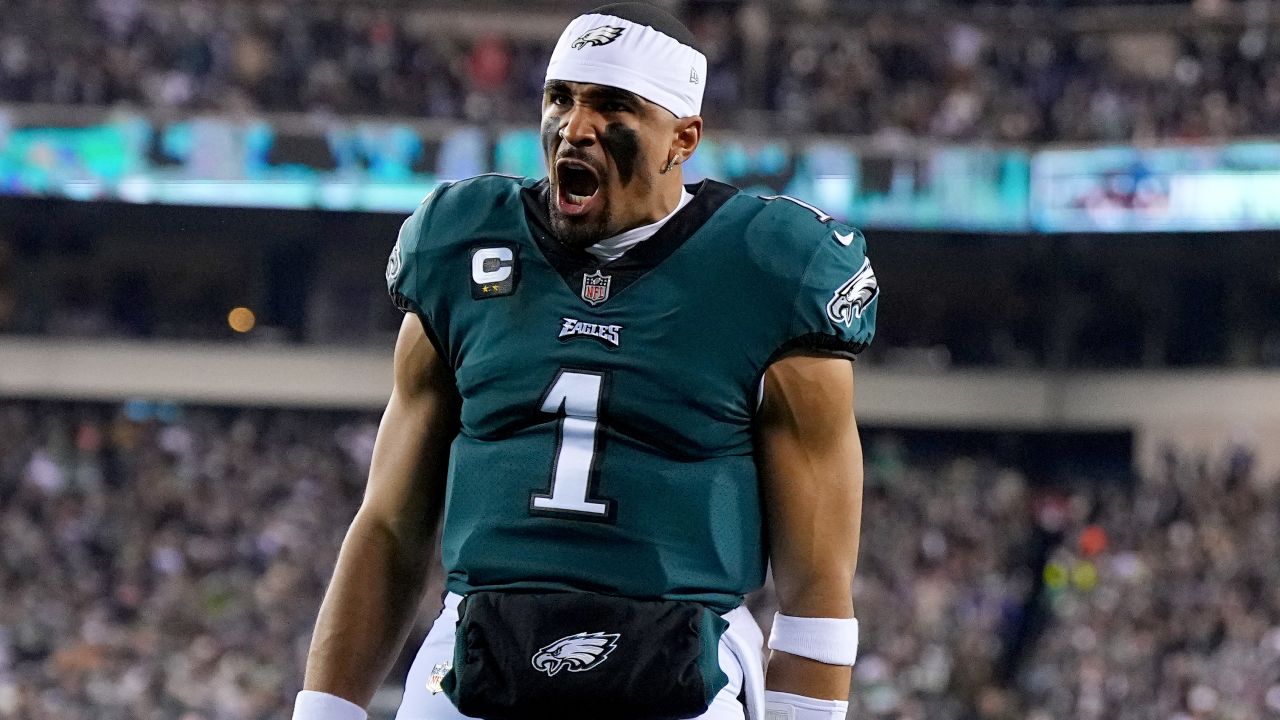 The Philadelphia Eagles eased to victory against the New York Giants.