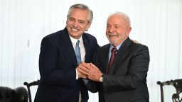 Brazil's President Luiz Inacio Lula da Silva (R) poses for a picture with Argentina's President Alberto Fernandez (L) during a bilateral meeting in Brasilia on January 2, 2023. - Luiz Inacio Lula da Silva took office on January 1, 2023 for a third term as Brazil's president, vowing to fight for the poor and the environment and "rebuild the country" after far-right leader Jair Bolsonaro's divisive administration. 
