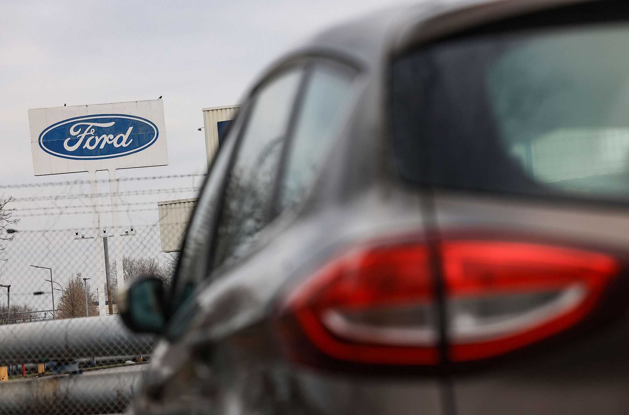 Ford plans to cut 3,200 jobs across Europe and move some product development work to the United States, Germany's IG Metall union said on Monday, vowing action that would disrupt the carmaker across the continent if the cuts go ahead.