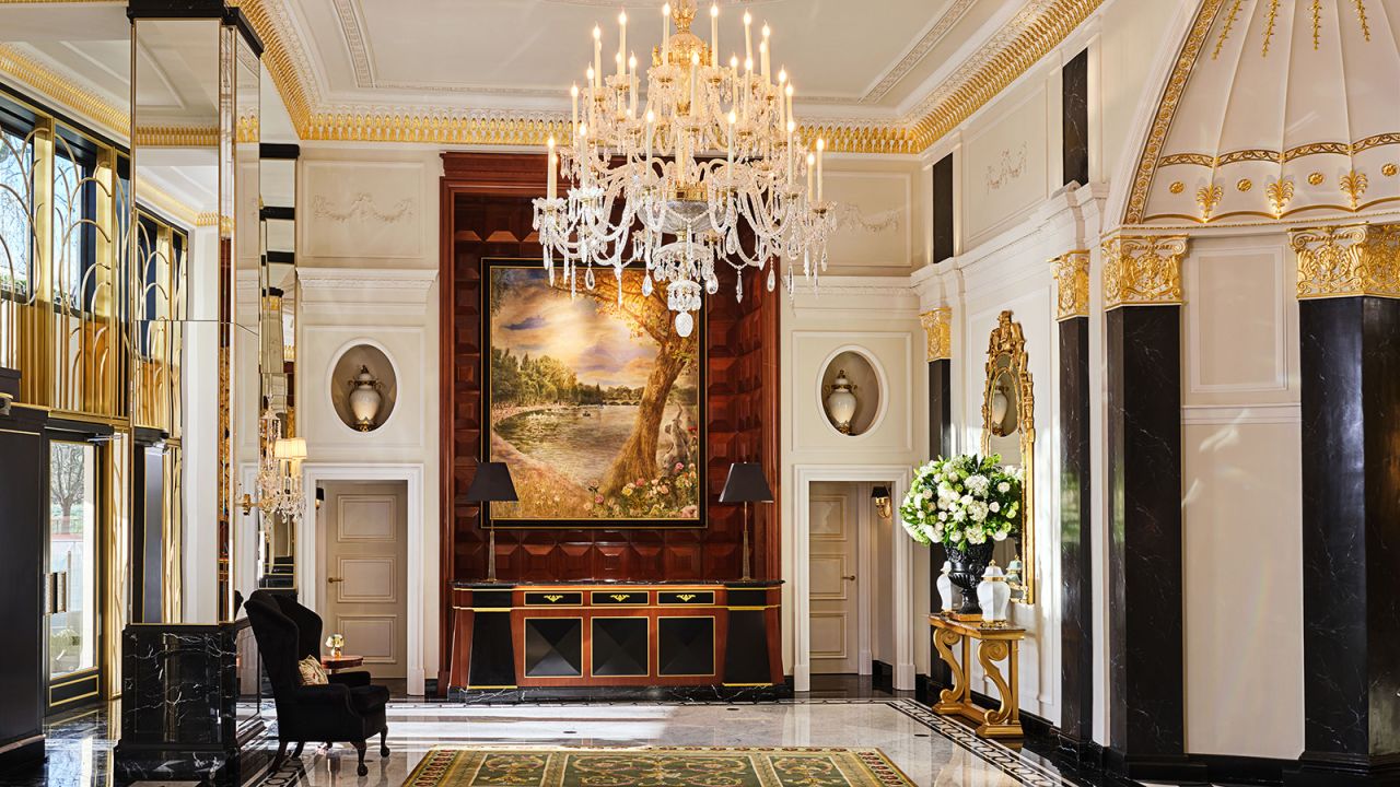 <strong>Dorchester lobby:</strong> Mirrors, gold leaf and black accents carry through much of the grand hotel's redesigned ground floor.