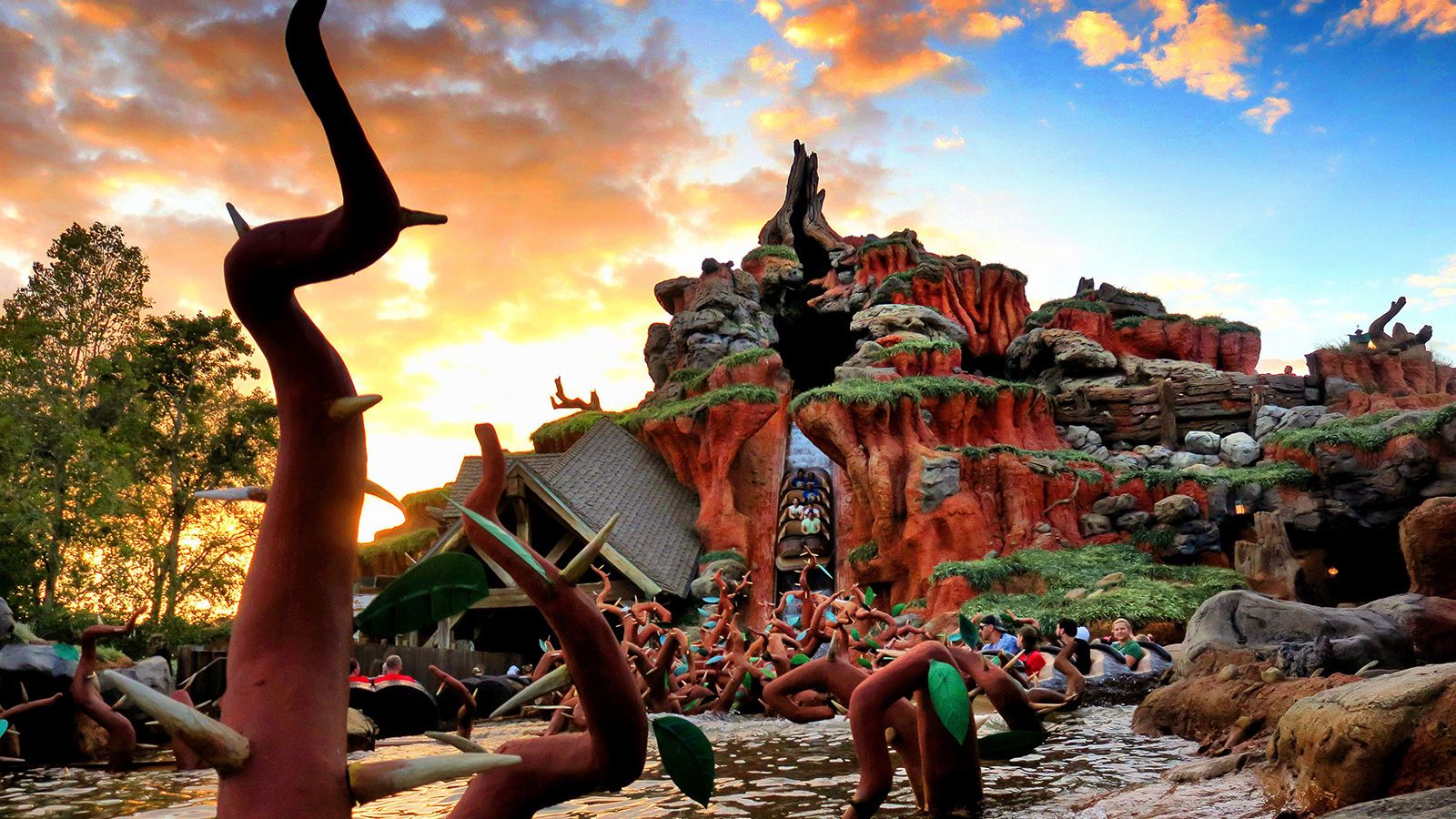 celebrity splash mountain pictures